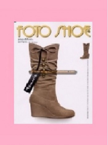 Foto Shoes 30 Magazine Subscription